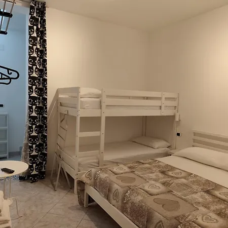 Appartamenti Camerota Apartment *